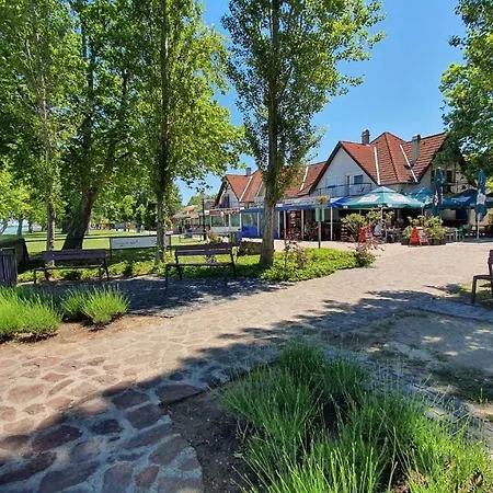 In - Balaton 44084 Apartment *